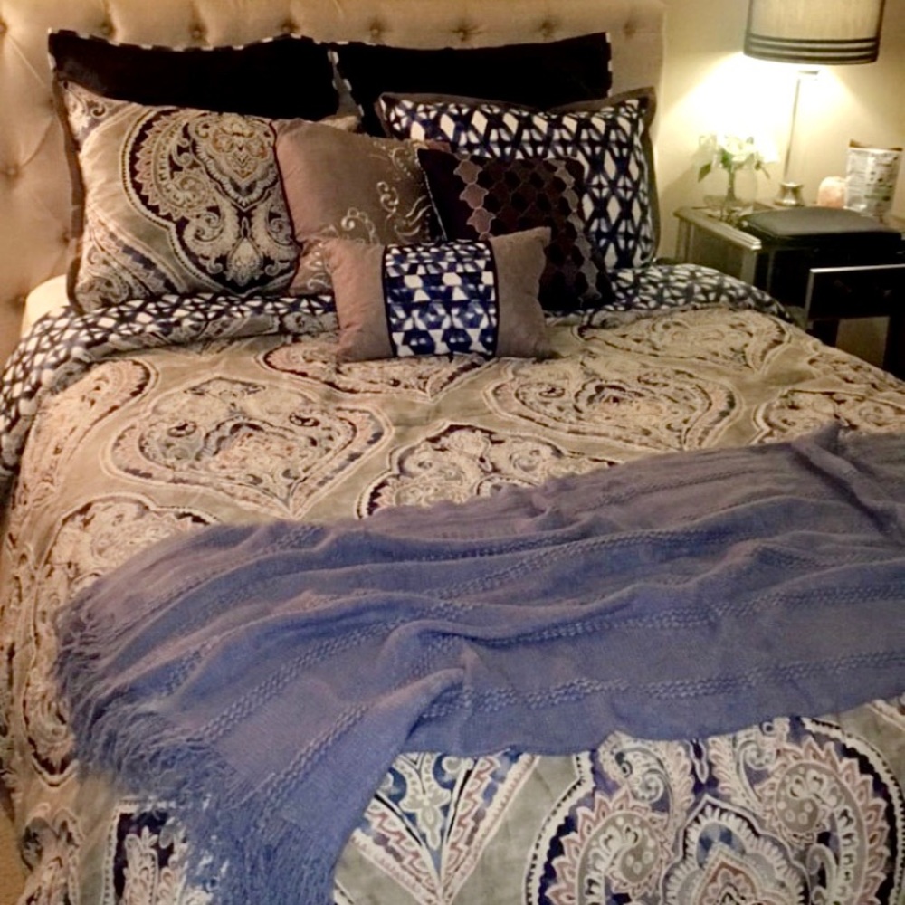 Martha Stewart Collection queen comforter set